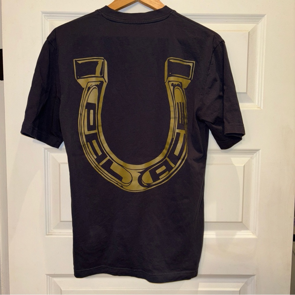PALACE Medium Luck T-SHIRT Size Small Dark Gray With Gold Horse Shoe - Picture 9 of 10